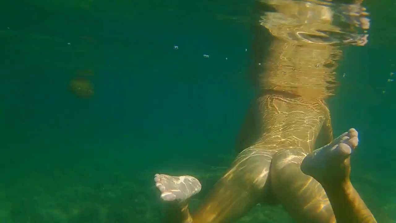 crystal beall add Naked Underwater photo