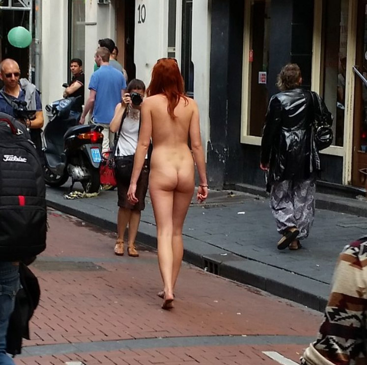 brent putz add Nude Women Walking photo