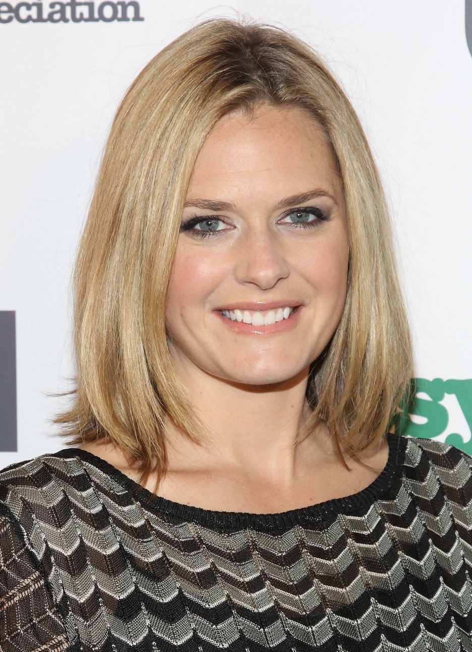 alan wingard add Maggie Lawson Hot photo