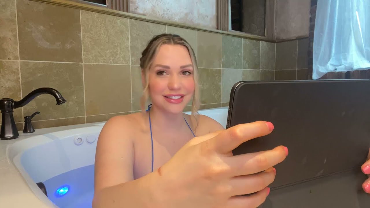 daniel f smith add Mia Malkova Bath photo