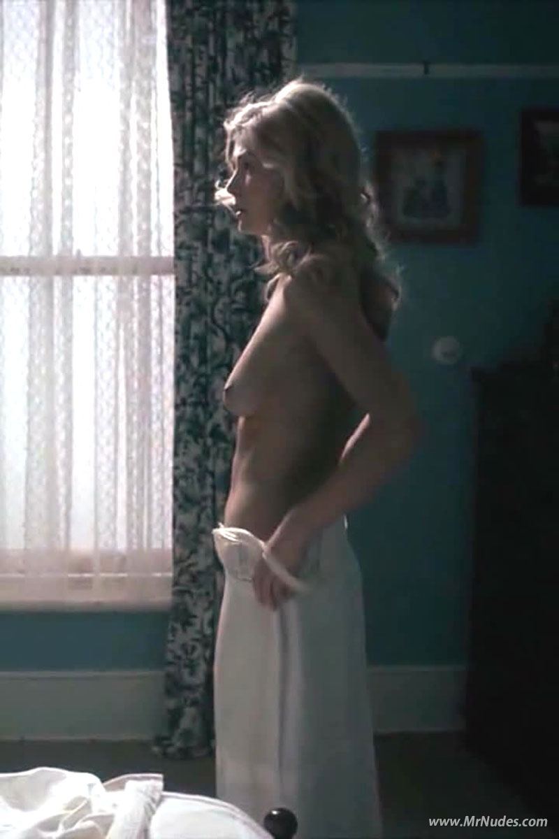 daniel dagenais add Rosamund Pike Naked Pics photo