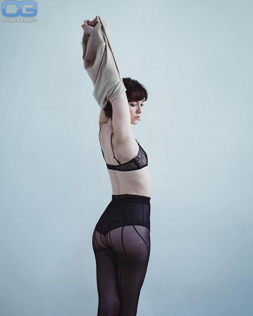 billie nielsen add Mary Elizabeth Winstead Butt photo