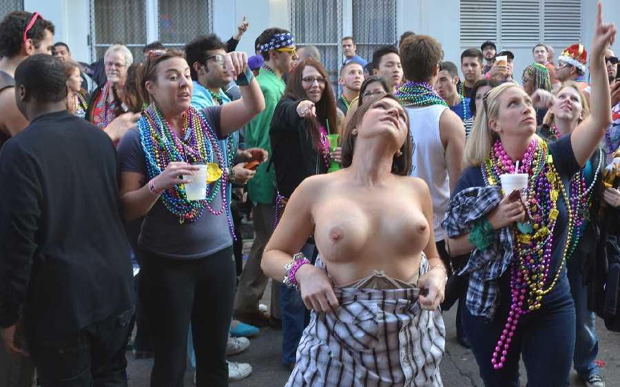 brenda chesney add Mardi Gras 2023 Tits photo