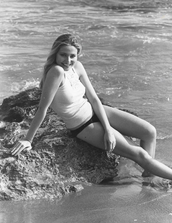 david graham smith add Priscilla Barnes Bikini photo