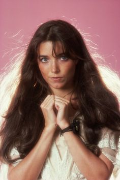 dalya mohammad add Karen Allen Hot photo