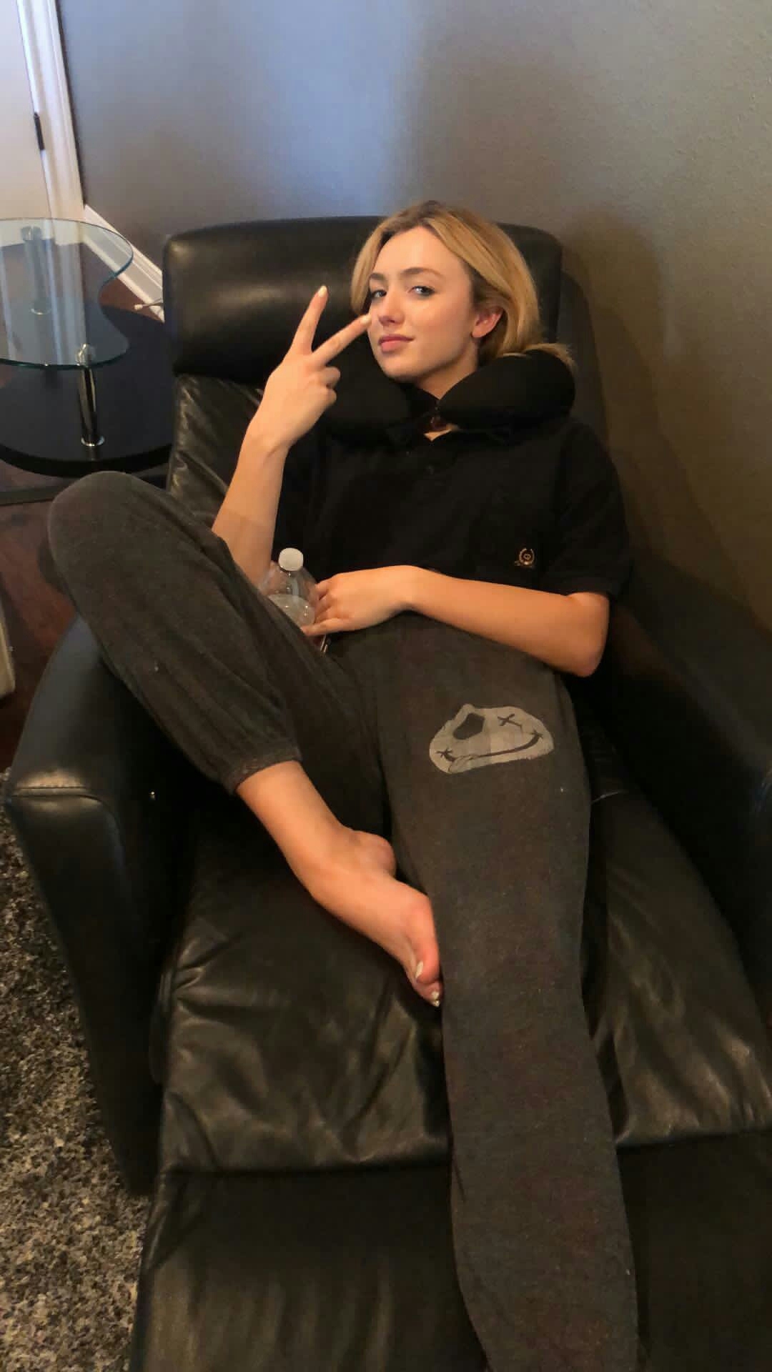 allison hyatt add Peyton List Feet photo