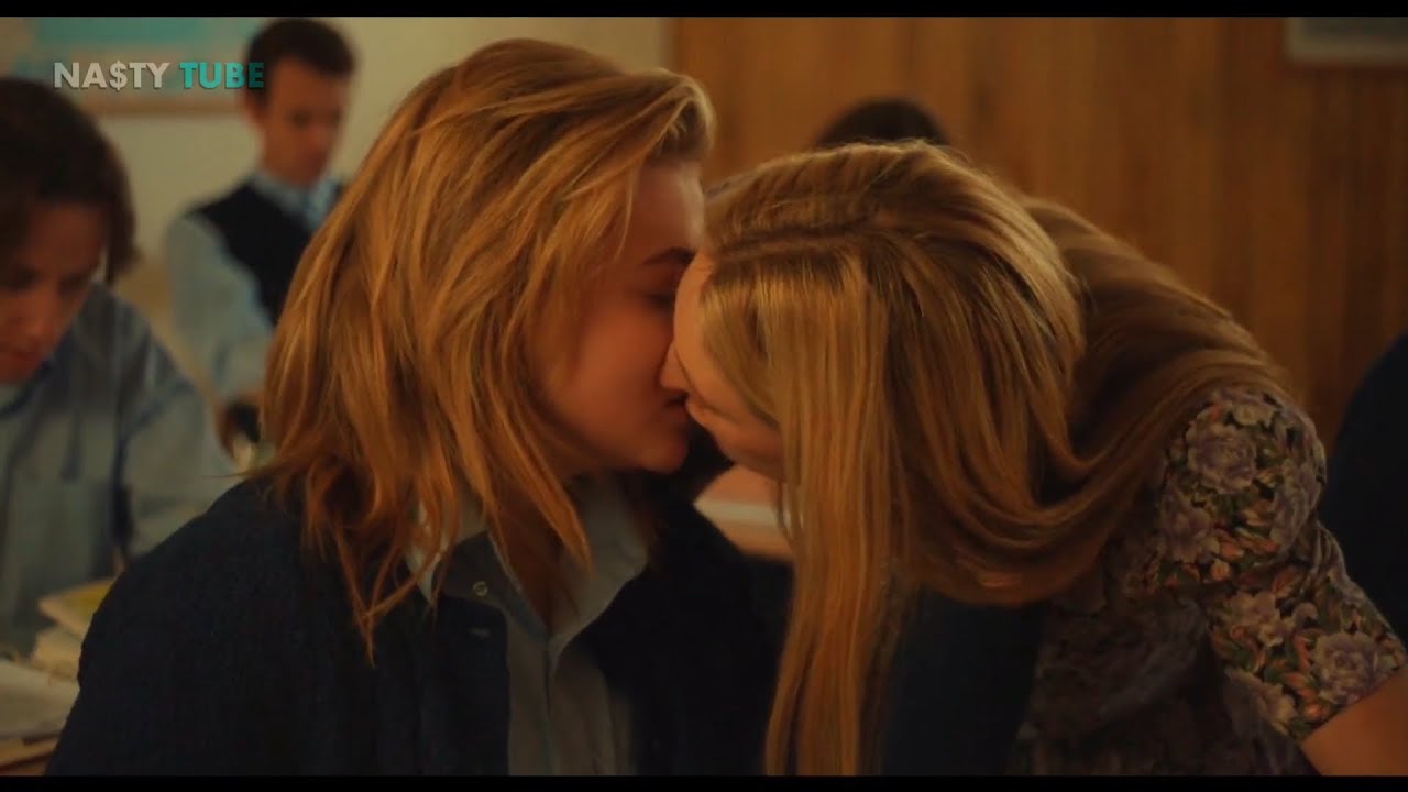 bobby billions add Chloe Moretz Lesbian photo