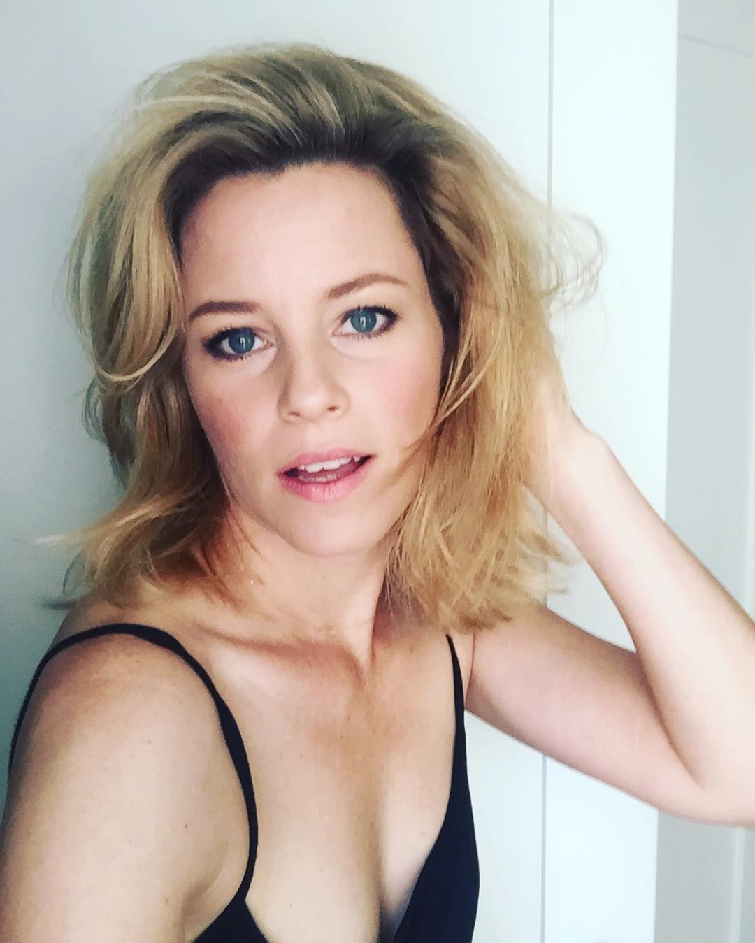 carrie colville add Elizabeth Banks Naked Photos photo