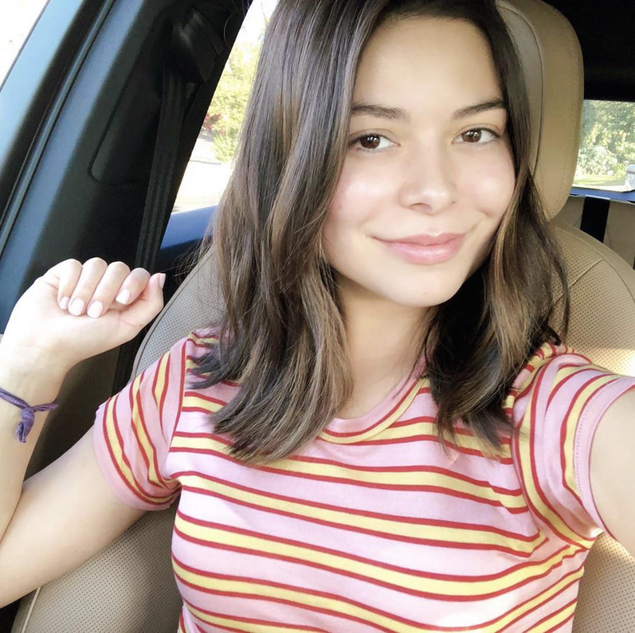 budz buddy add Miranda Cosgrove Porm photo