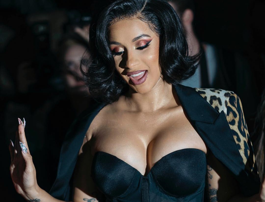 cv sumana add Cardi B Moan photo