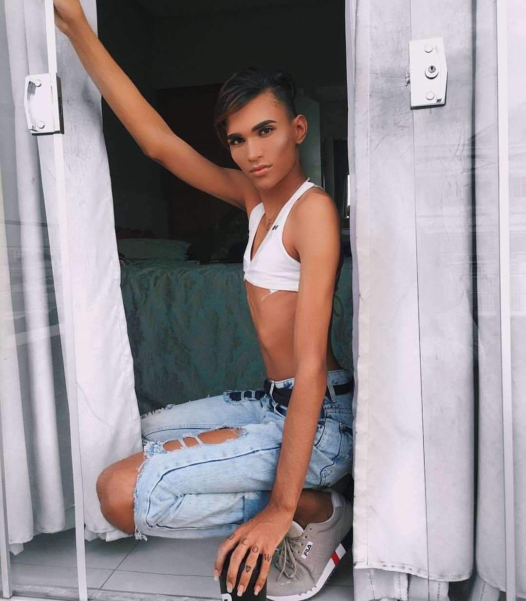 bella lella add Feminine Twinks photo