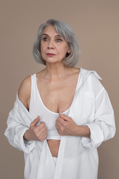 angela gilland add Older Woman Undress photo